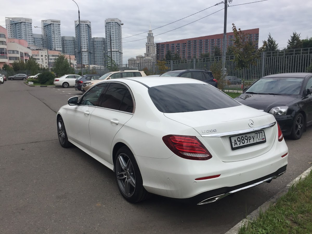 Mercedes E-200 AMG (213) — кадр 3 из 11