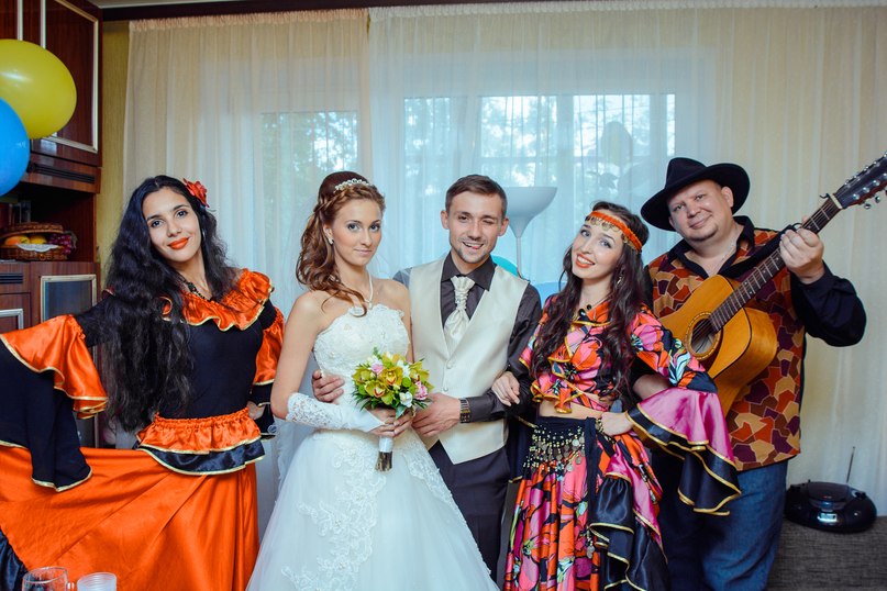 Цыганское шоу Ромэн
