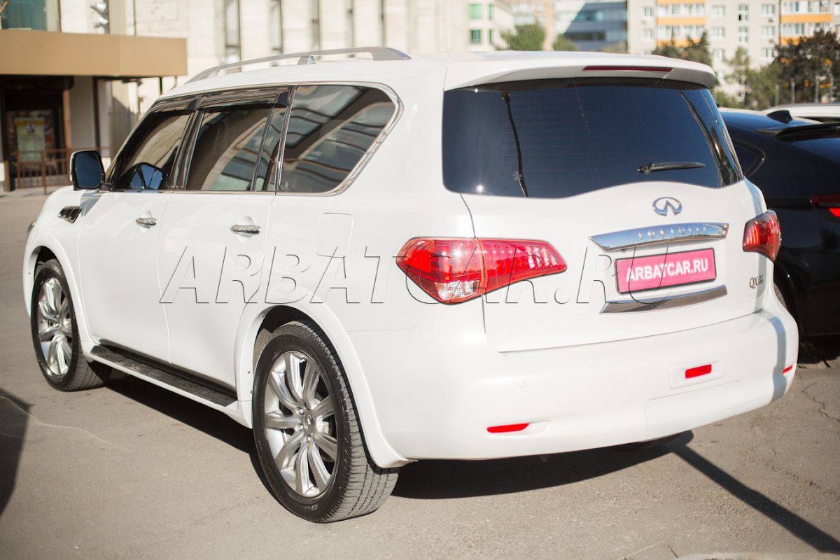 Infnity QX80 белый на светлом салоне — кадр 4 из 7