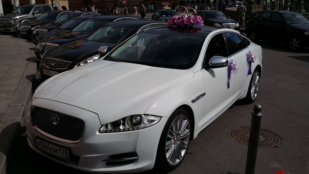 Jaguar XJ