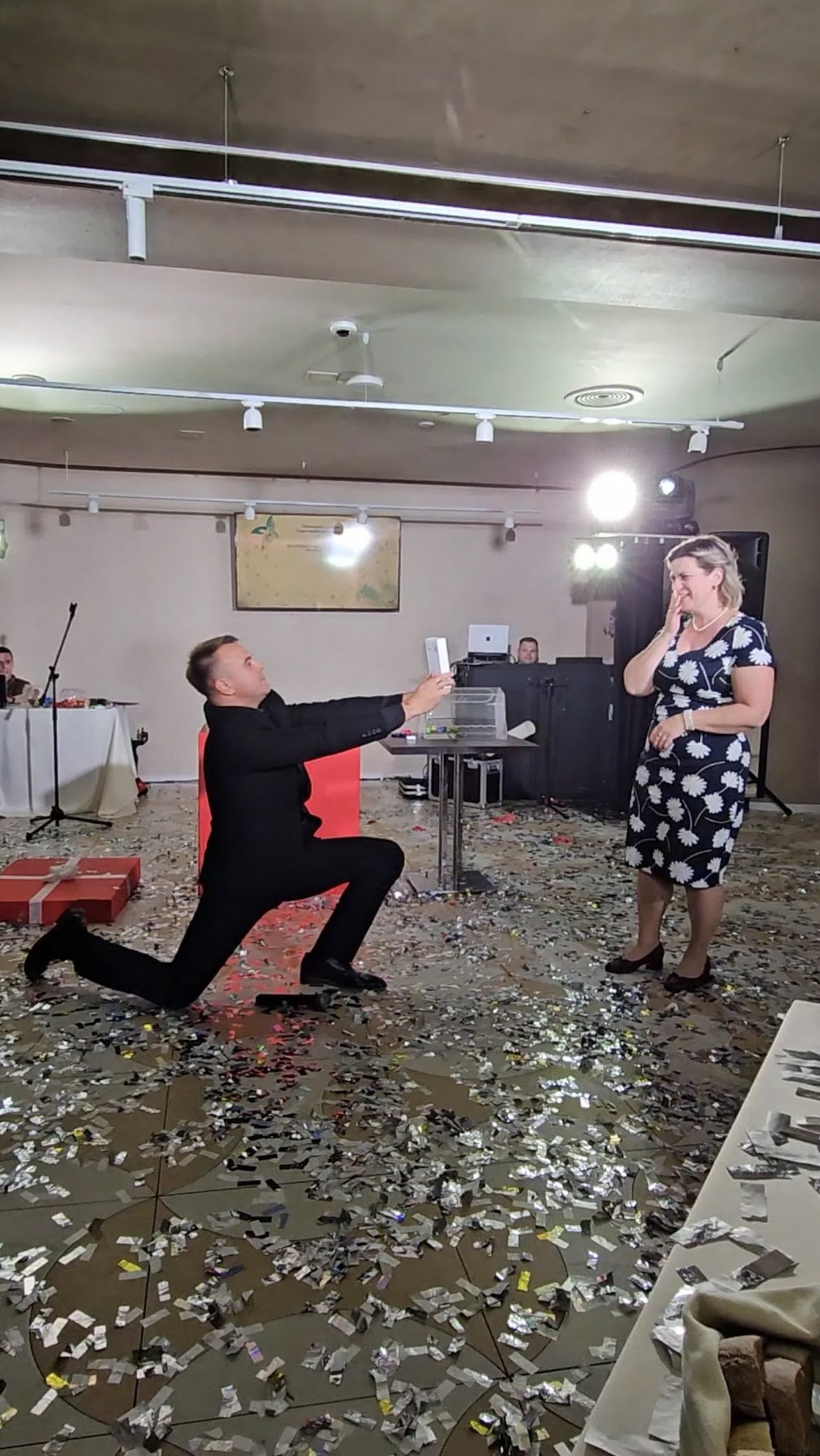 Видео