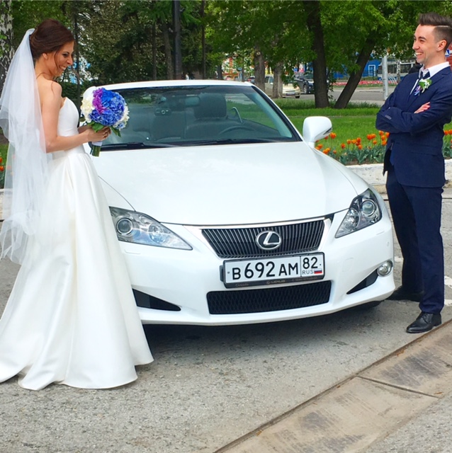 Кабриолет Lexus IS 250C