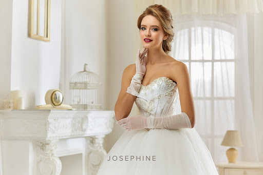 Josephine — кадр 2 из 2
