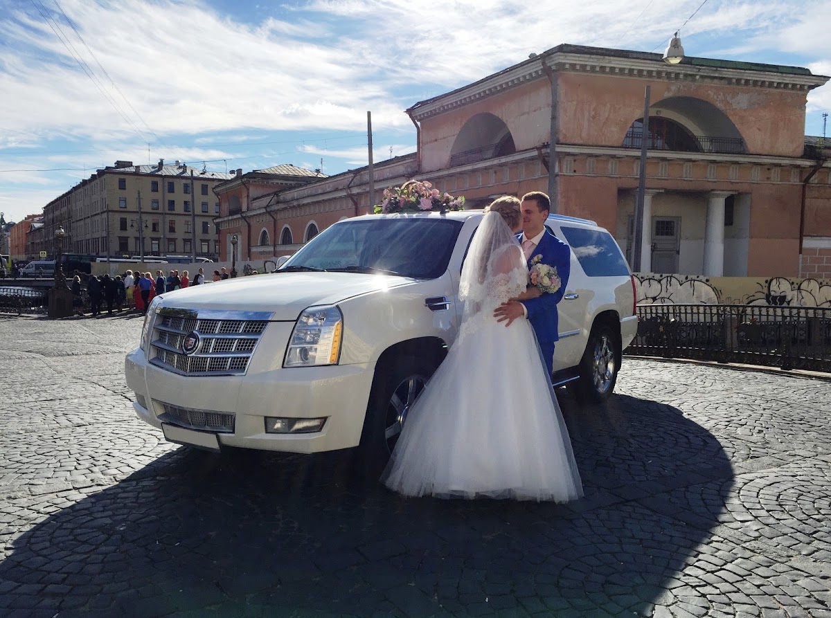 Cadillac Escalade — кадр 2 из 9