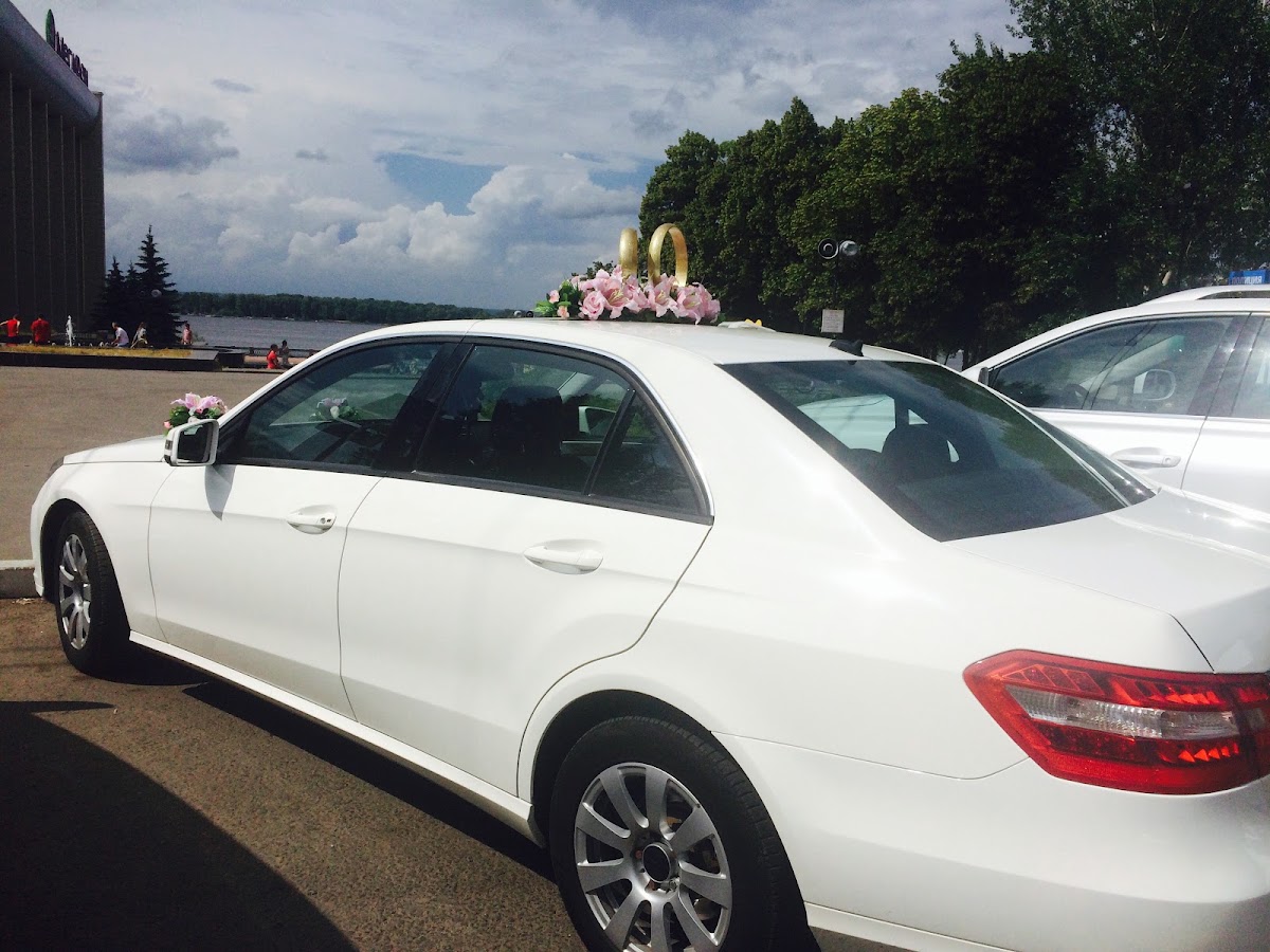Mercedes-Benz E 200 — кадр 3 из 6