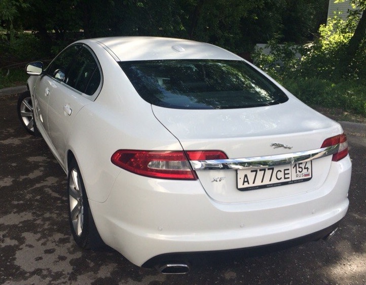 Jaguar XF