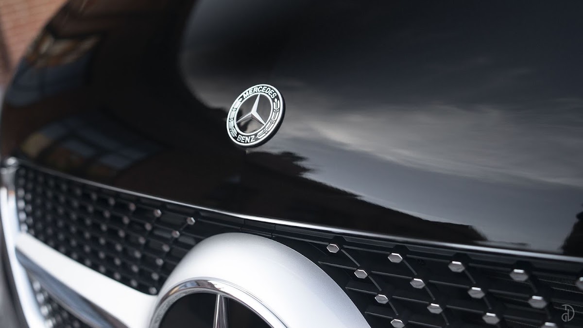 Mercedes V-class