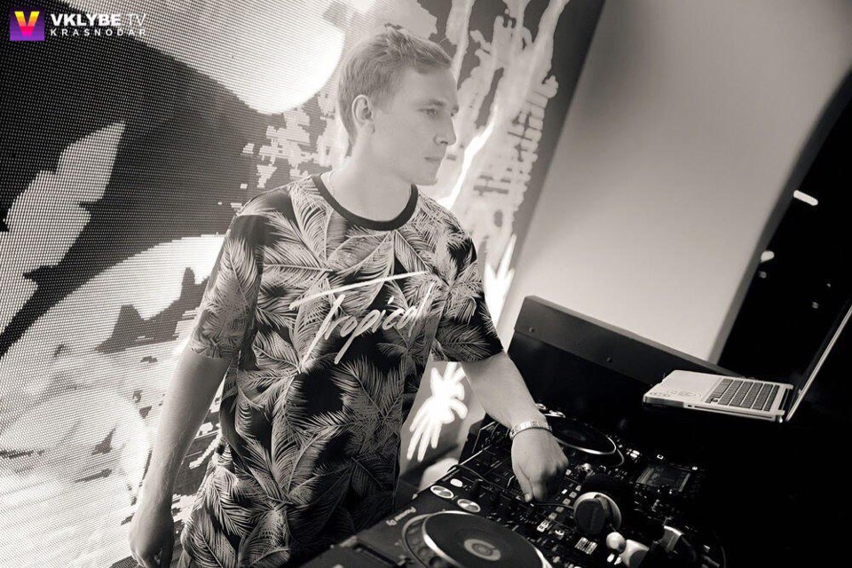 DJ Pasha Free
