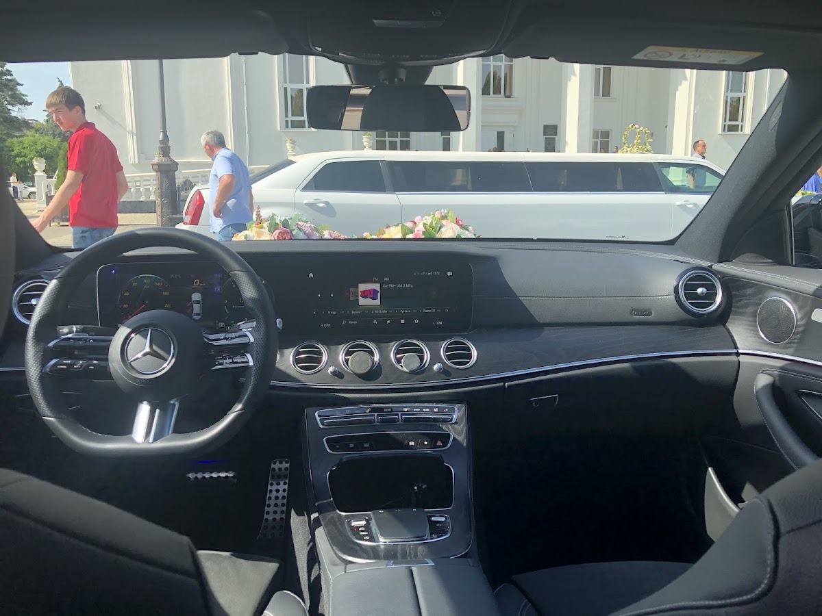 Mercedes W213 restail