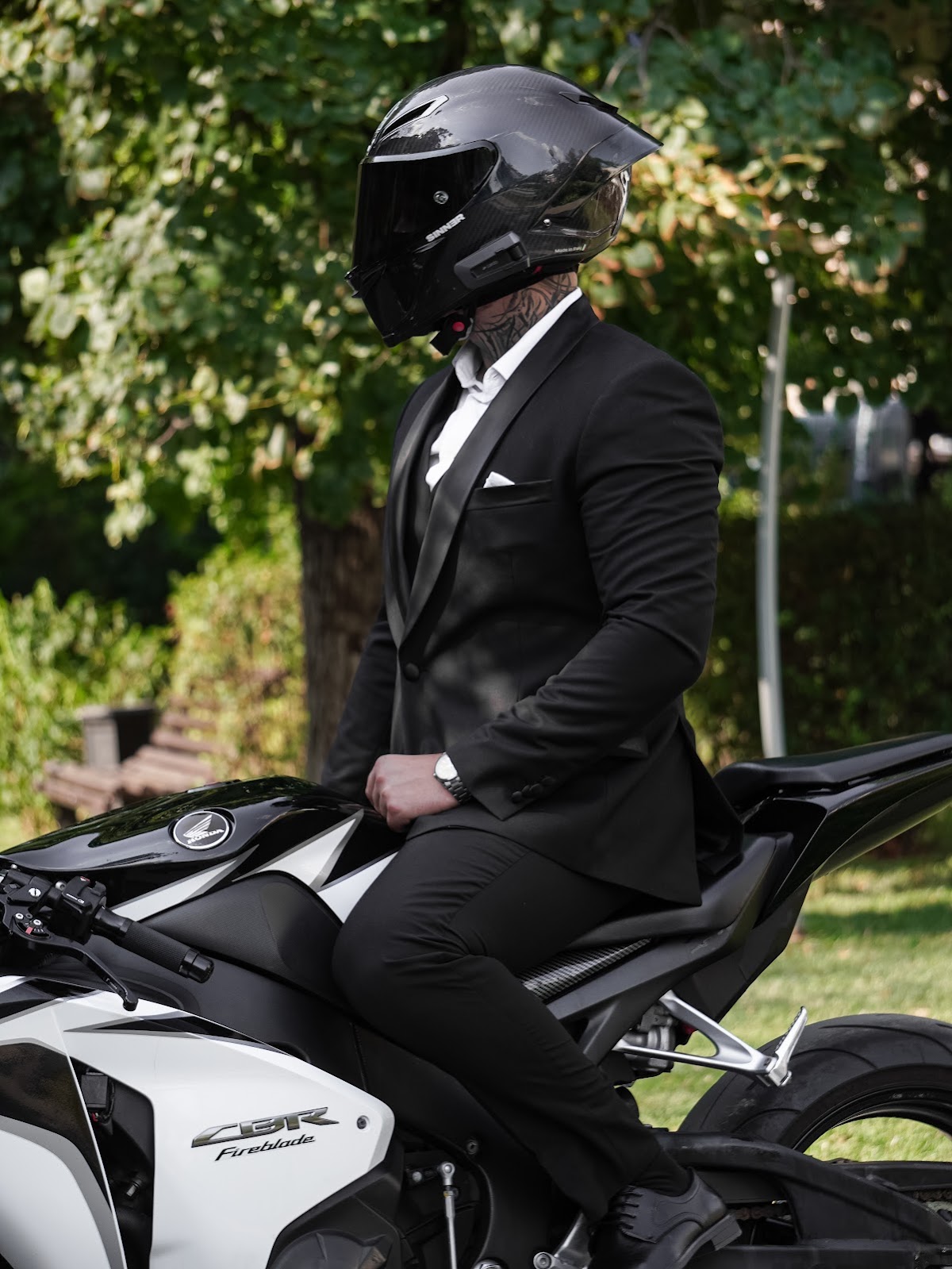 Black Tie