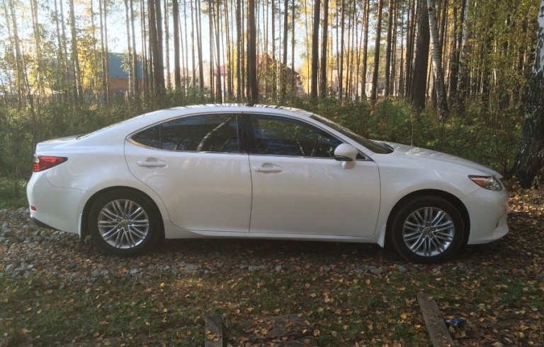Lexus ES250 — кадр 2 из 5