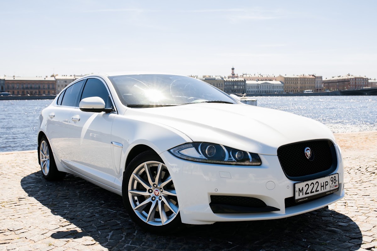 JAGUAR XF — кадр 2 из 11