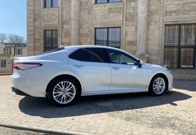 Toyota Camry V70 — кадр 5 из 8