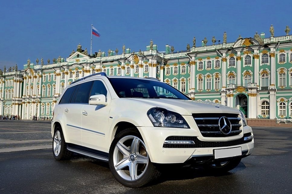Mercedes Benz Luxury