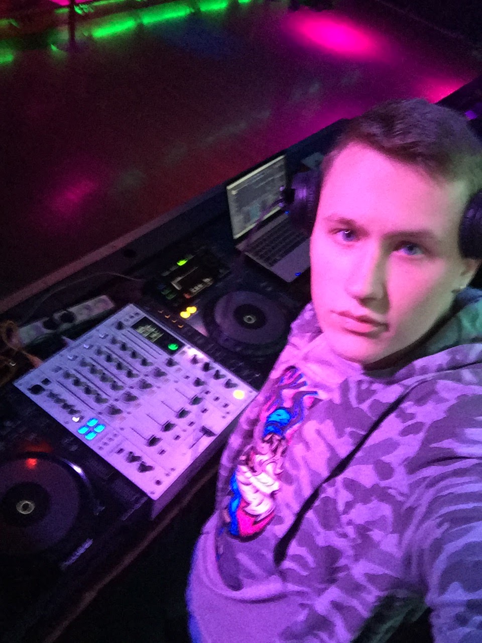 Кадр 10 из 16