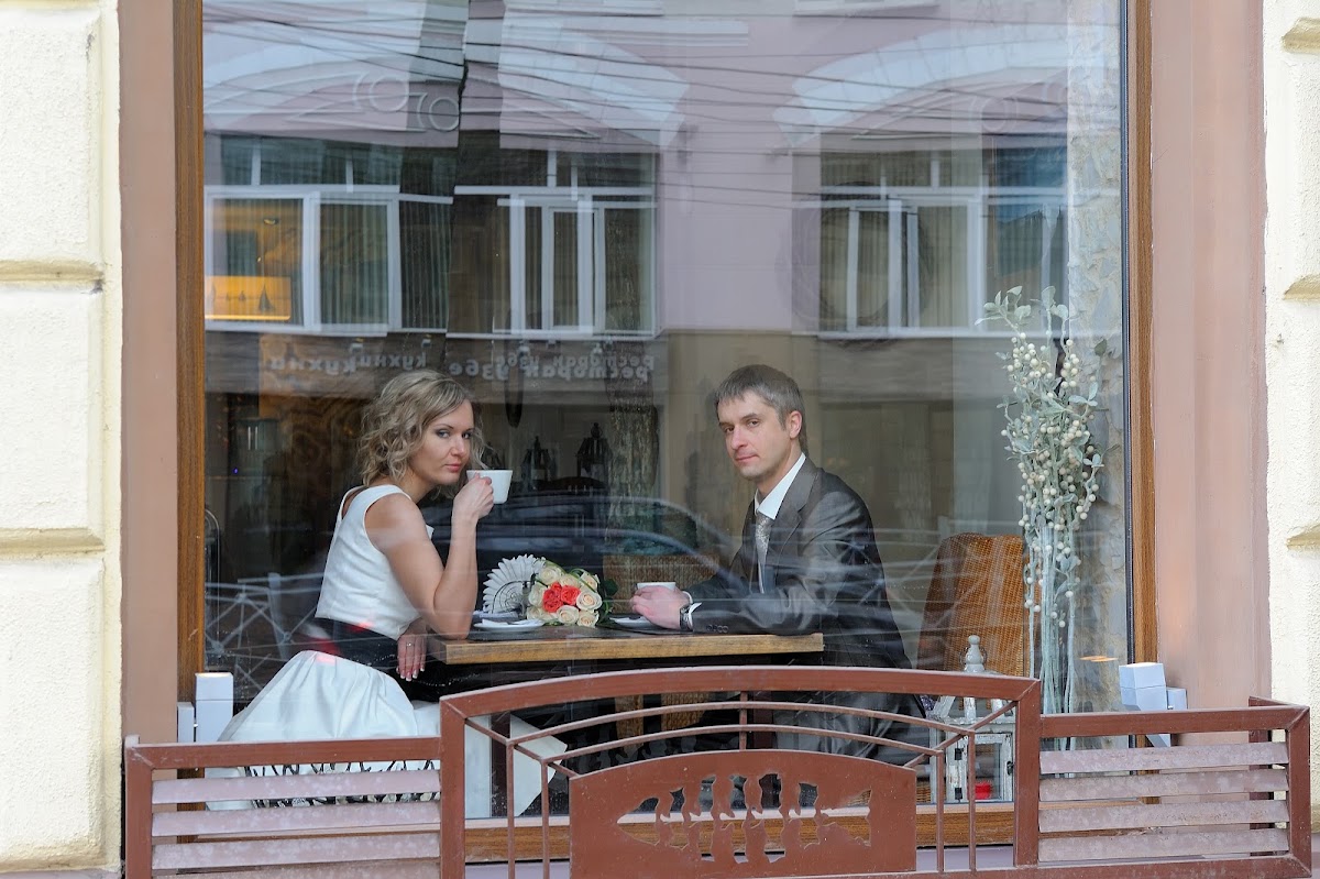 за стеклом 2013