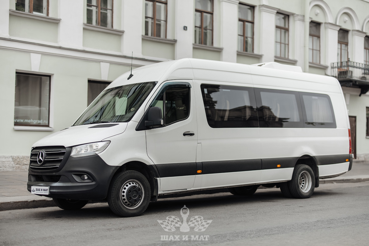 Mercedes Sprinter VIP 907 white