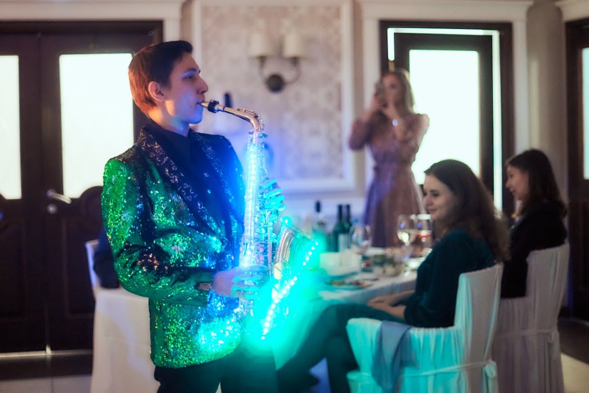 LED SAX в деле