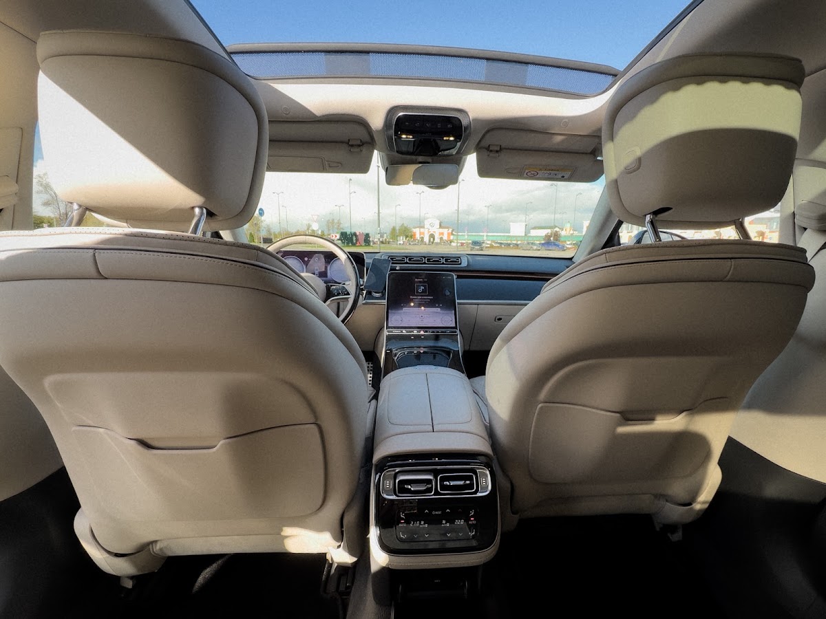 Mercedes-Benz S-Class W223