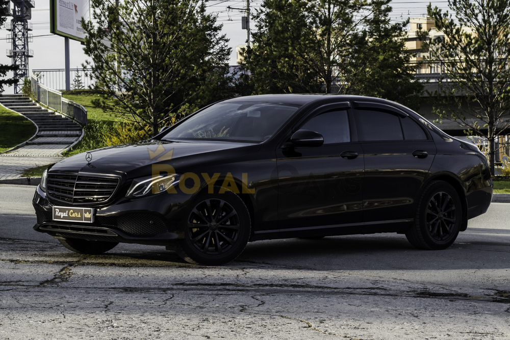 Mercedes-Benz E-class W213 Черный — кадр 2 из 12