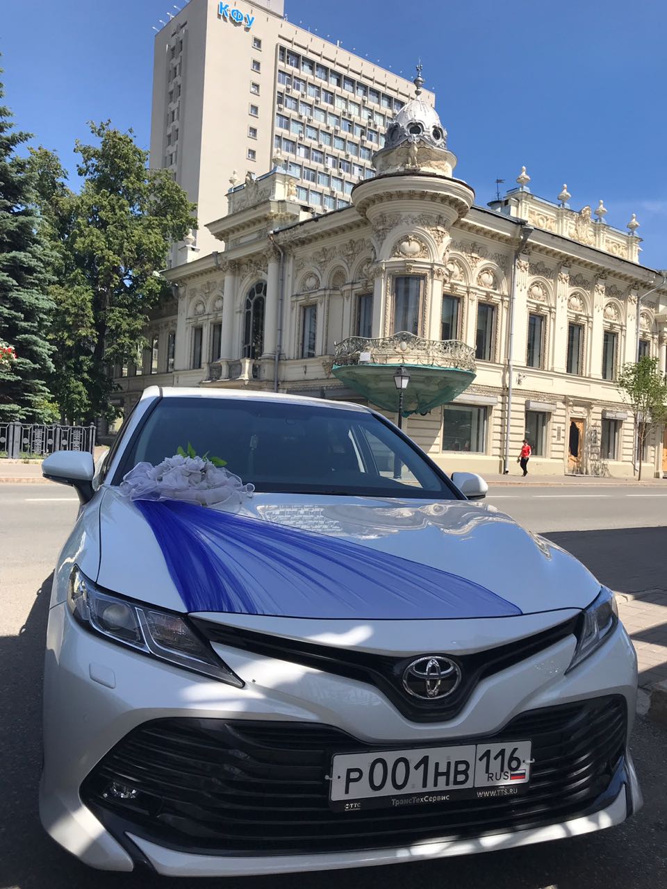 Тойота камри — кадр 2 из 6