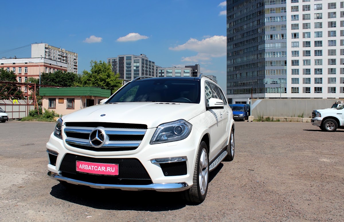 Merсedes GL500 (X166) белый с бежевым салоном — кадр 2 из 9