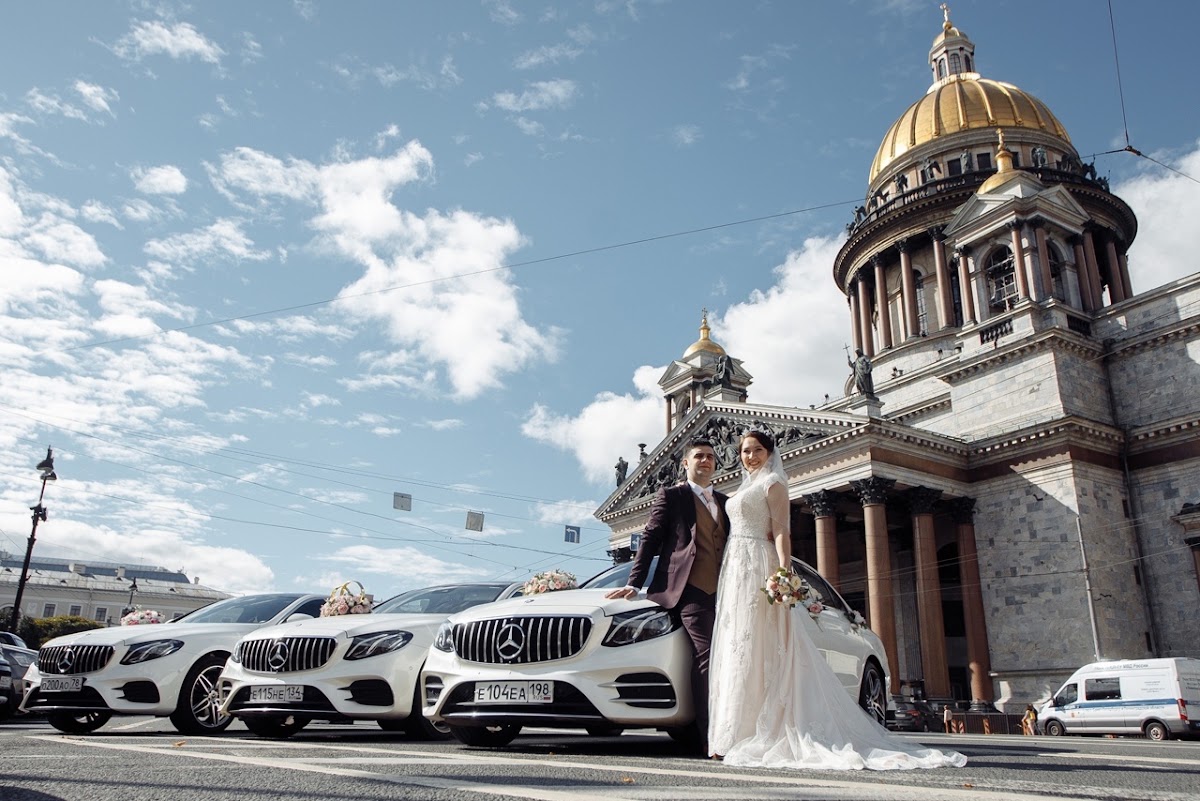 Свадебный кортеж из 3х Mercedes W213 AMG GT — кадр 2 из 21