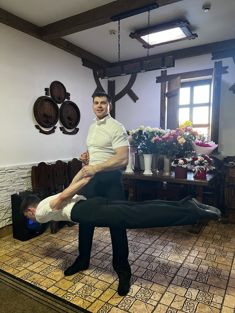 Акробатическое шоу "Strong Acrobatics"