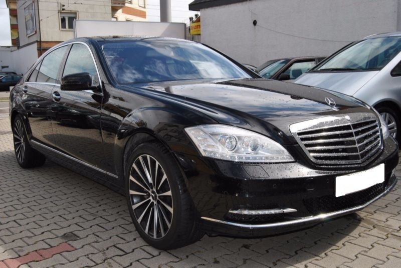 Mercedes S-221