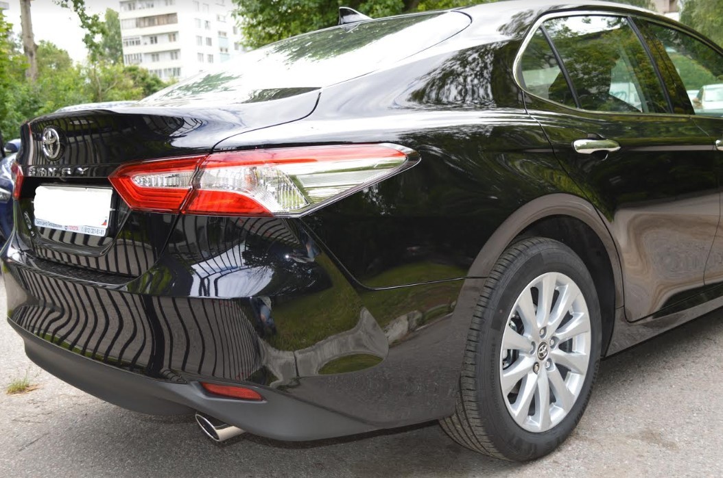 Toyota Camry (бизнес-класс)