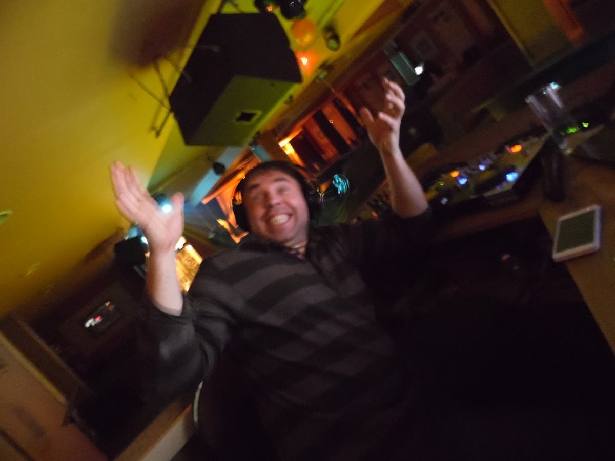 dj