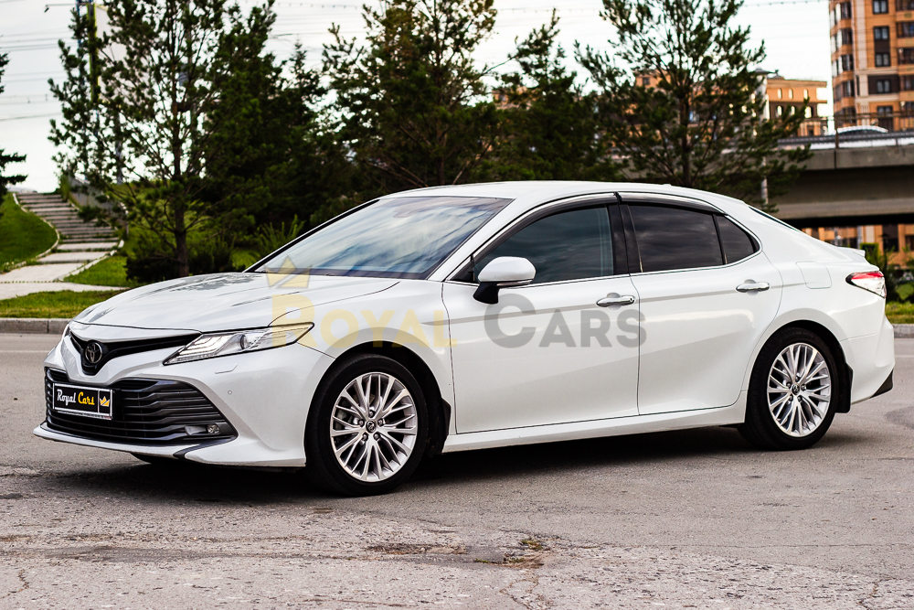 Toyota Camry V70 Executive Safety