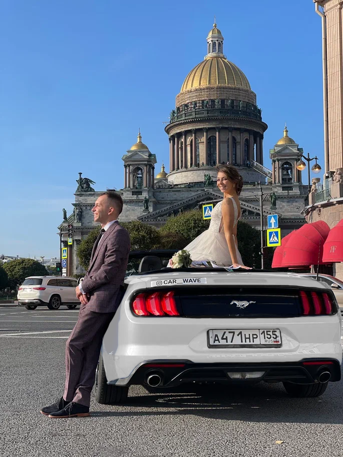 Ford Mustang — кадр 2 из 9