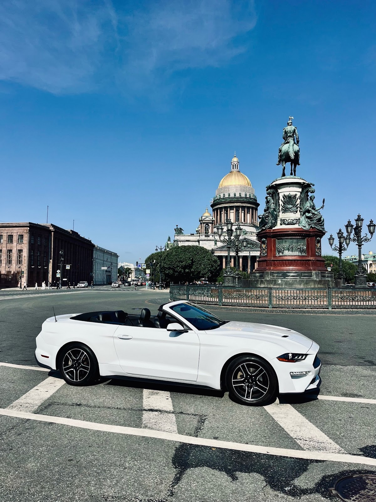 Кабриолет Mustang rest 2022