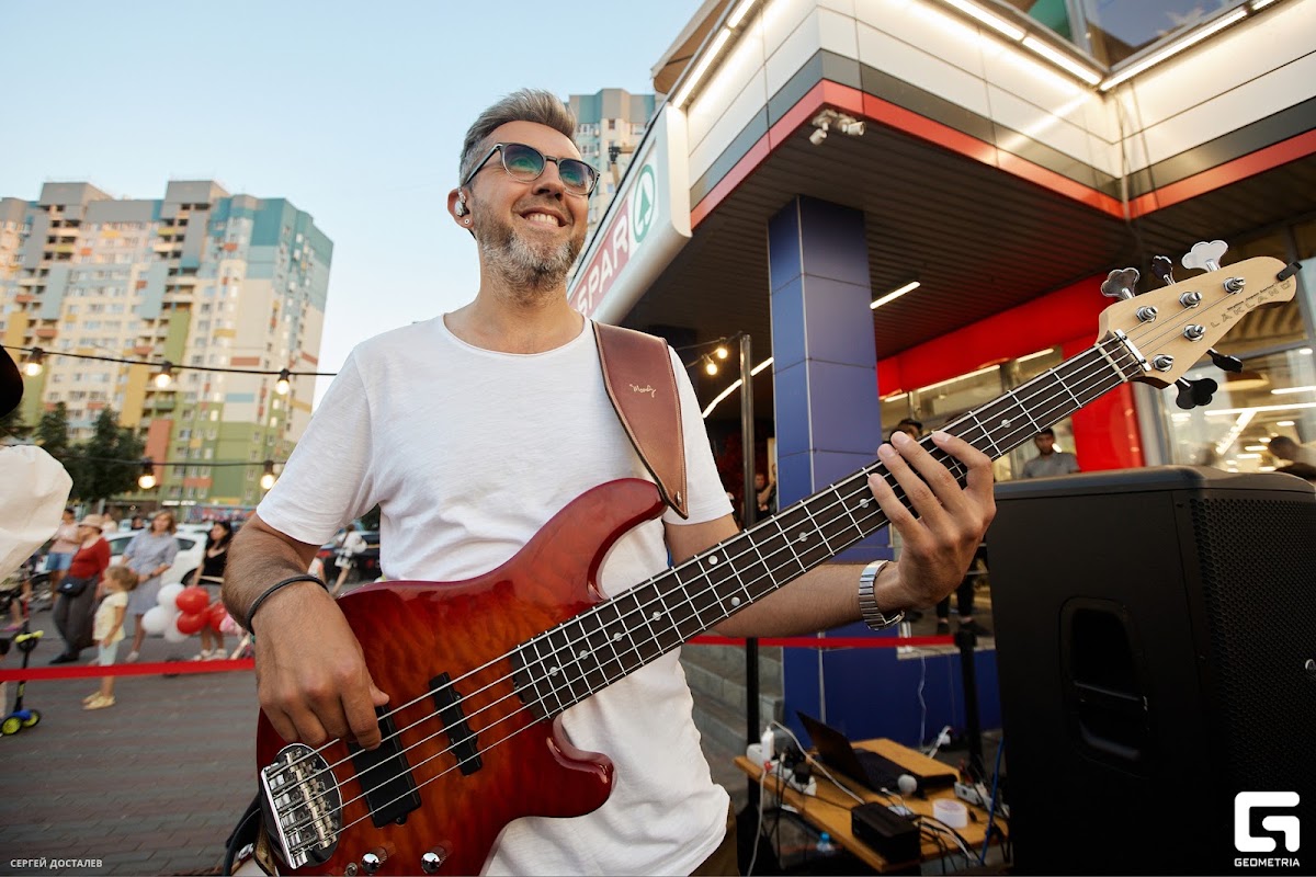 Кавер-группа Funkeys Music Band на открытии ресторана Самурай в Нижнем Новгороде