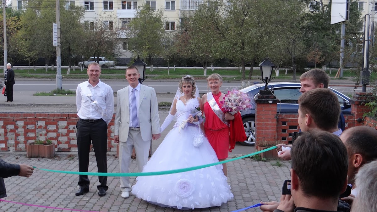 Анна и Сергей — Ведущая Марина Усольцева