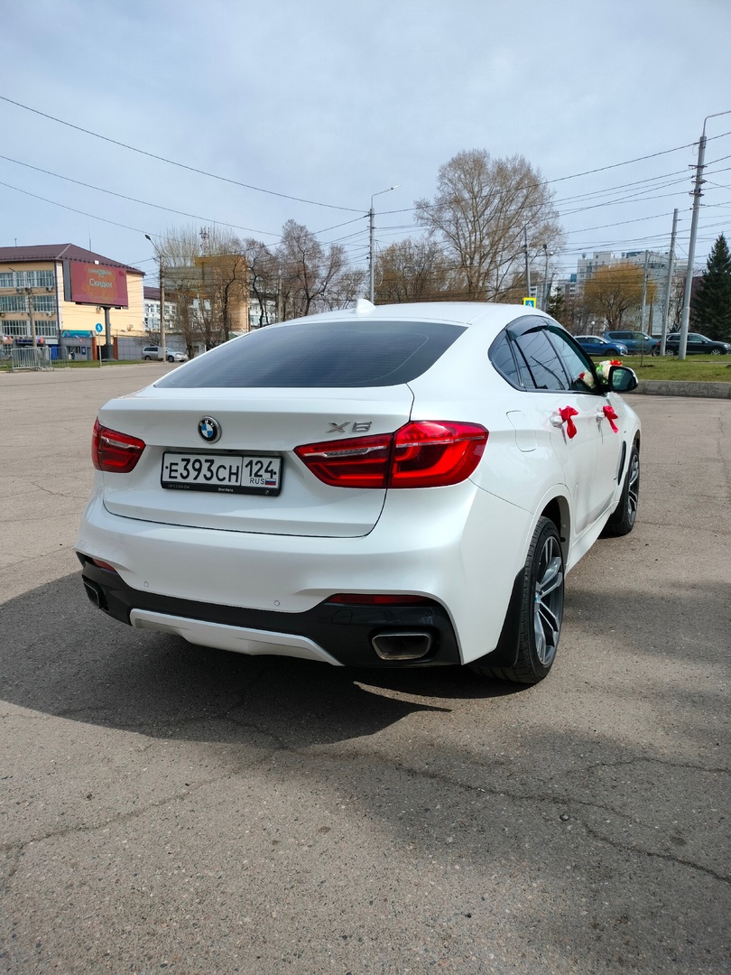BMW X6 — кадр 5 из 7