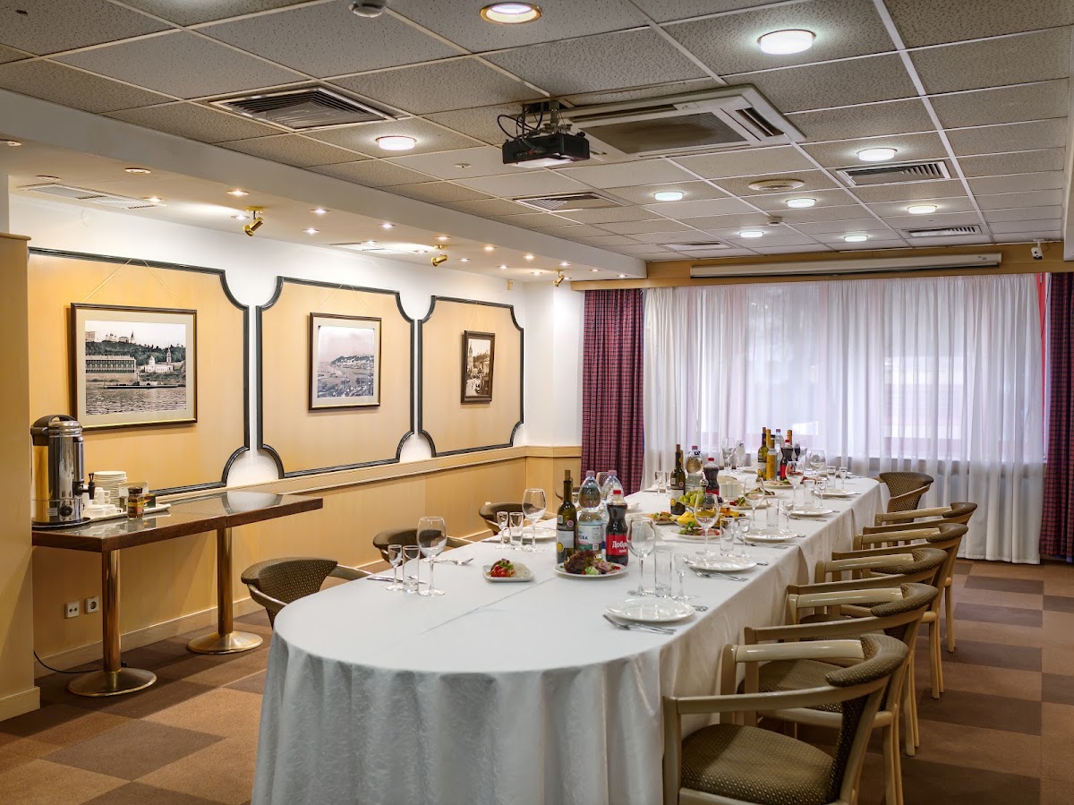 Зал Boutique Whisky bar