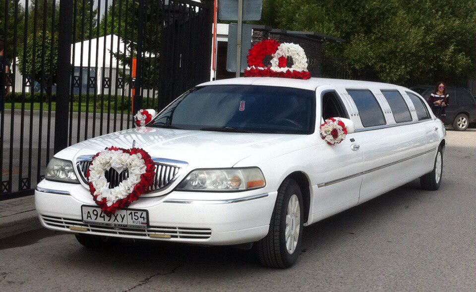 Lincoln Town Car — кадр 3 из 22