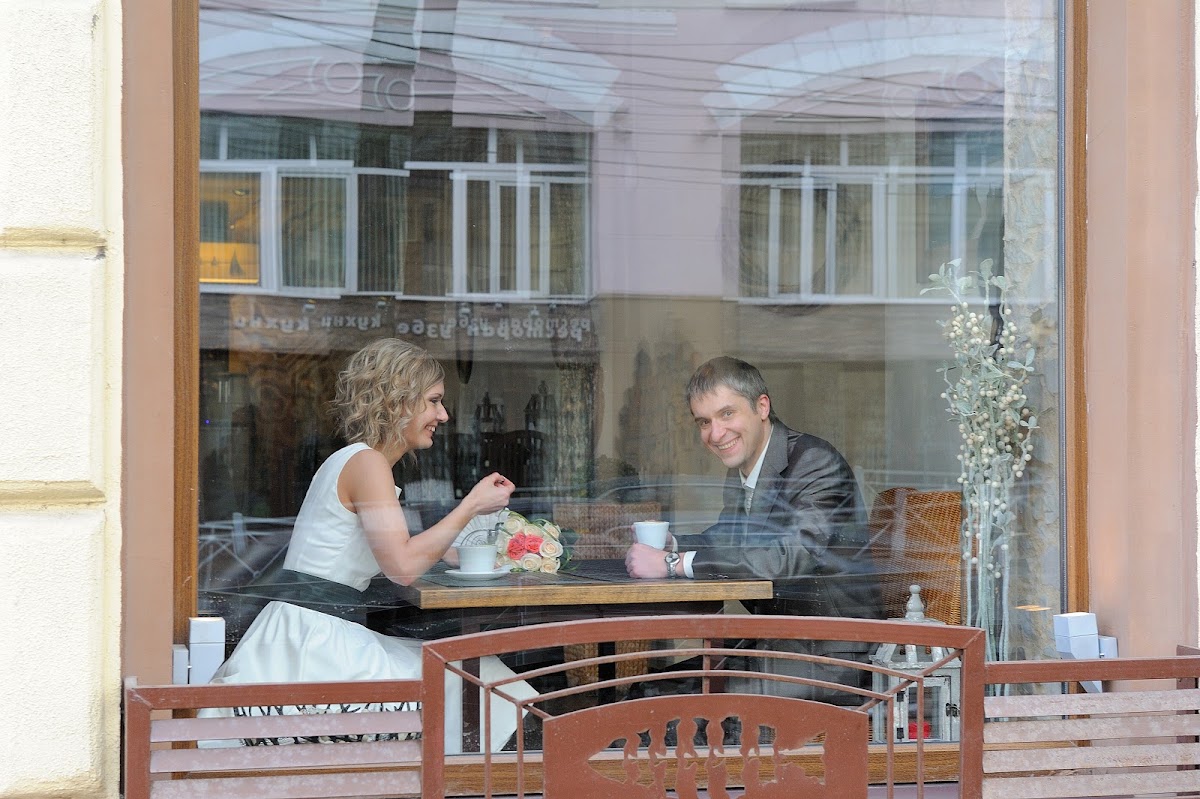 за стеклом 2013