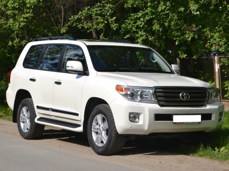 Toyota Land Cruiser 200