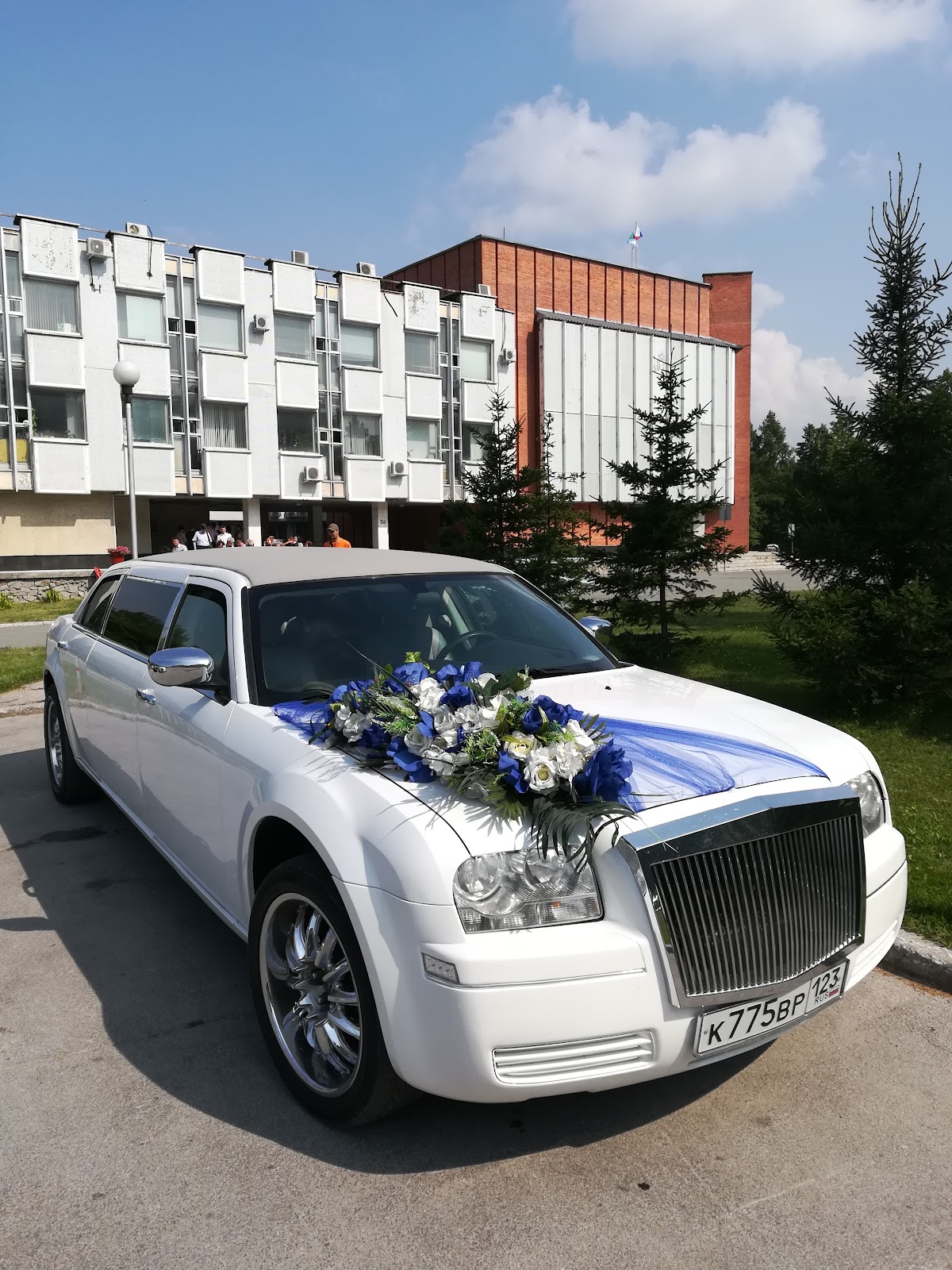 МиниЛим Крайслер 300 с — кадр 2 из 15