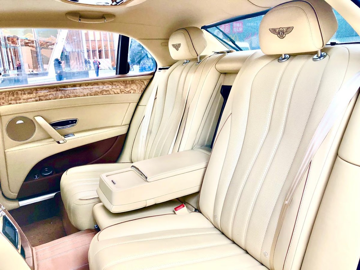 Bentley Flying Spur New — кадр 5 из 5