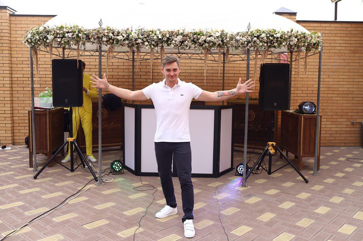 Dj Hobbit