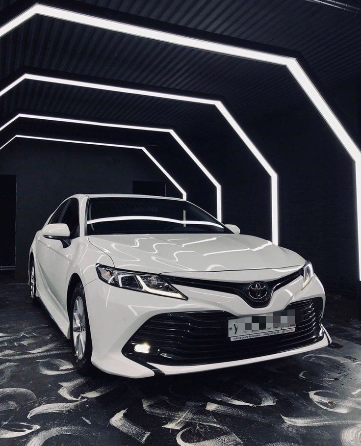 Toyota Camry 70 — кадр 3 из 6