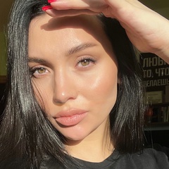 Ксения Сапожникова