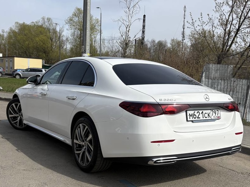 Mercedes-Benz E класс - Мерседес Е 214 — кадр 3 из 9