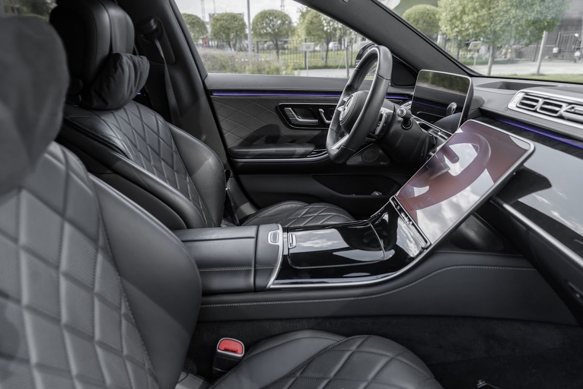 Mercedes- Benz S Class 223