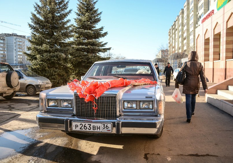 Lincoln Town Car — кадр 2 из 6