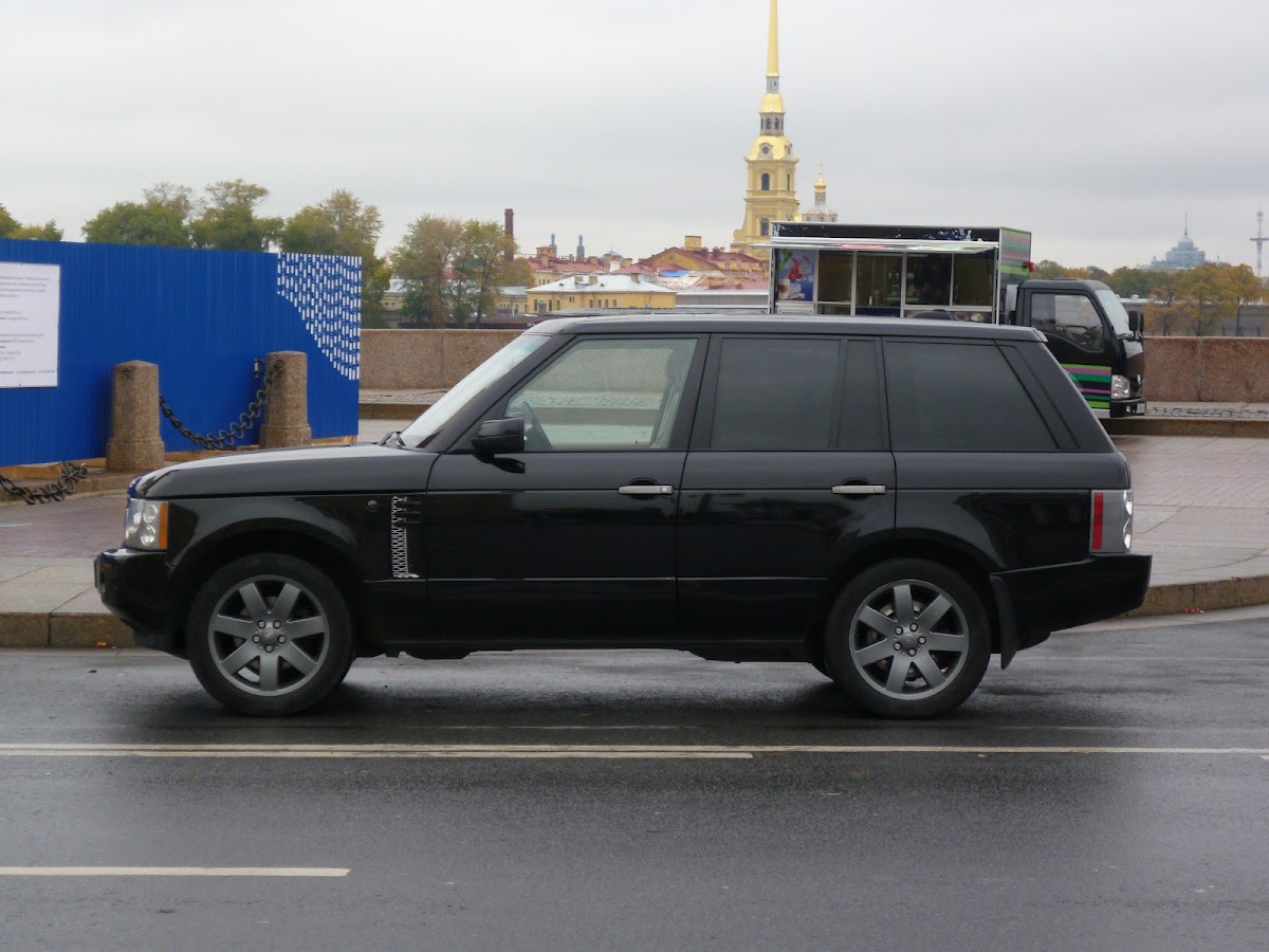 Range Rover Vogue — кадр 3 из 9